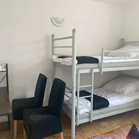 House Of Binici Auberge de jeunesse