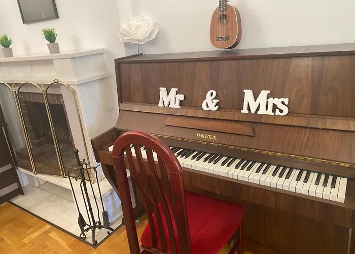 House Of Binici * Varsavia