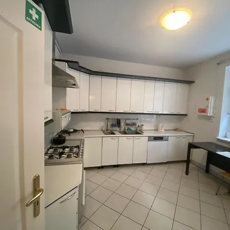 House Of Binici Hostel Varşova